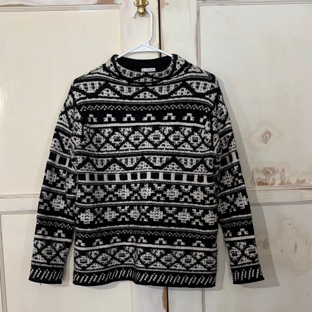J. Jill Black and White Geometric Men's Crewneck Sweater
